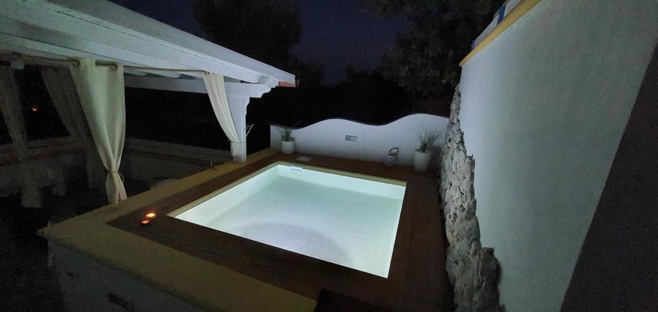 Casa Vacanze "Il Carrubo" Gagliano del Capo Exterior foto