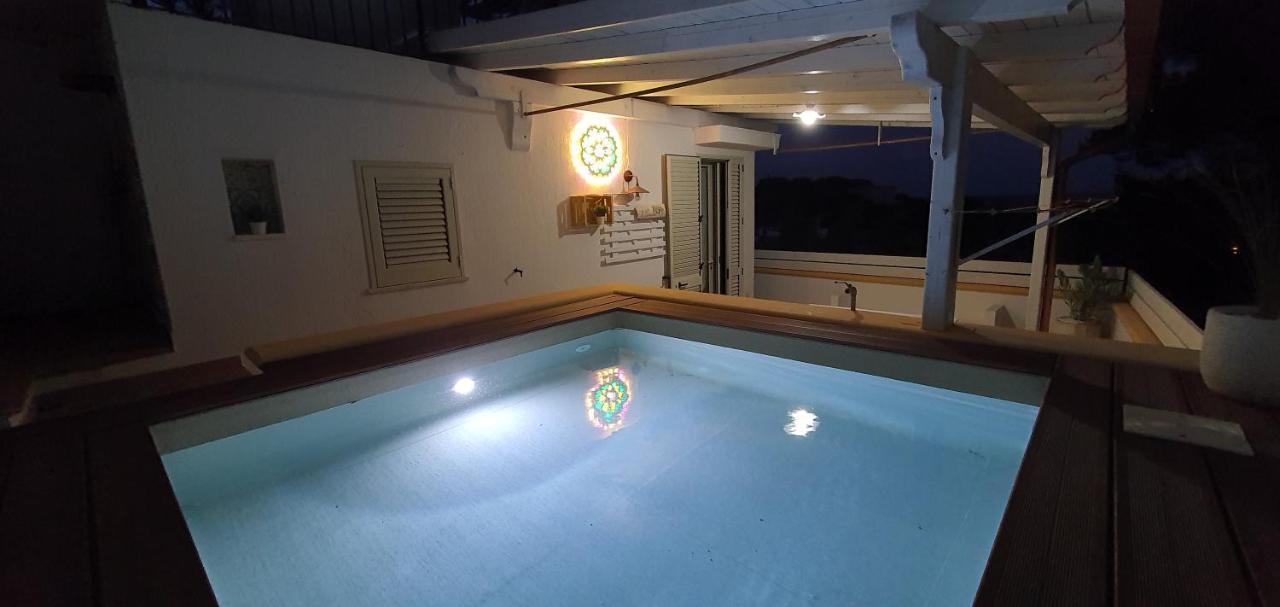 Casa Vacanze "Il Carrubo" Gagliano del Capo Exterior foto