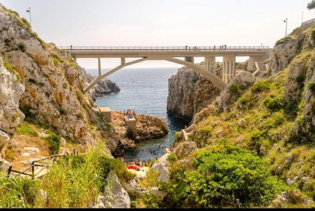 Casa Vacanze "Il Carrubo" Gagliano del Capo Exterior foto
